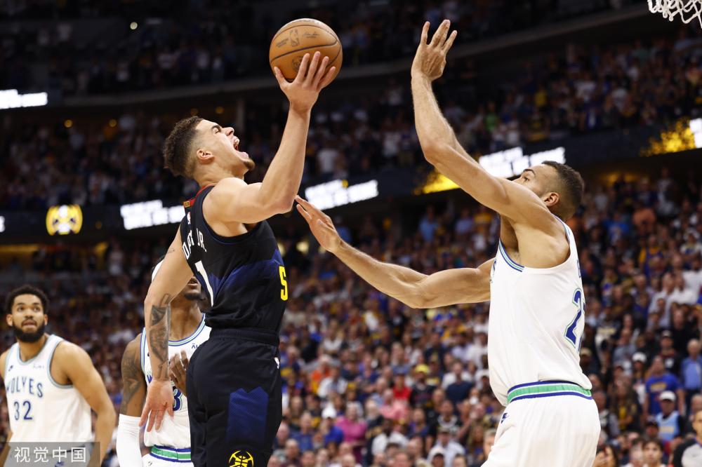 众为之喝彩 众为之喝彩