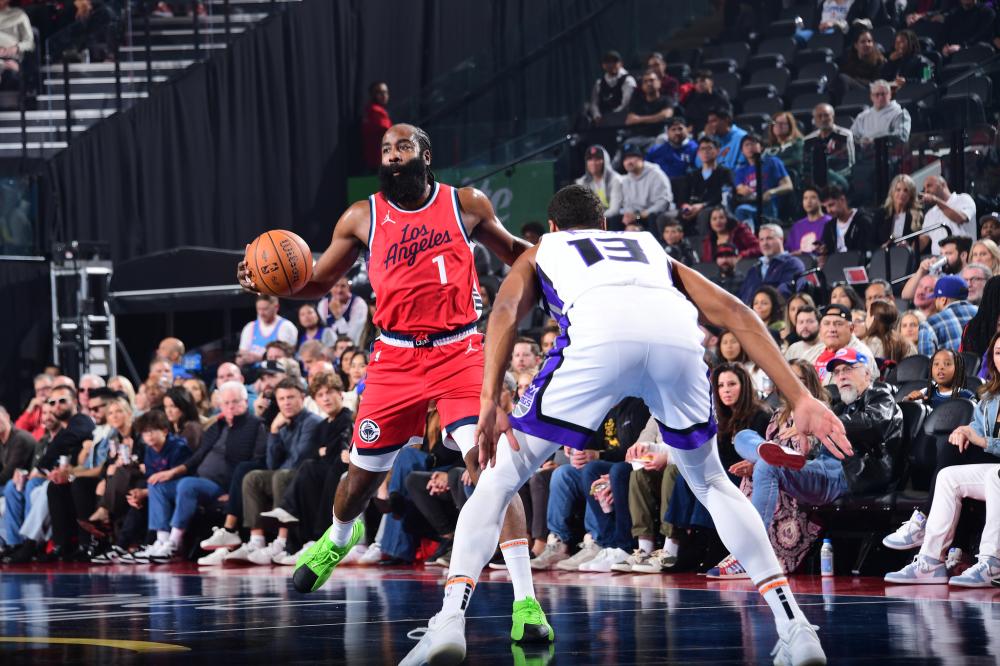 段的表现显 段的表现显