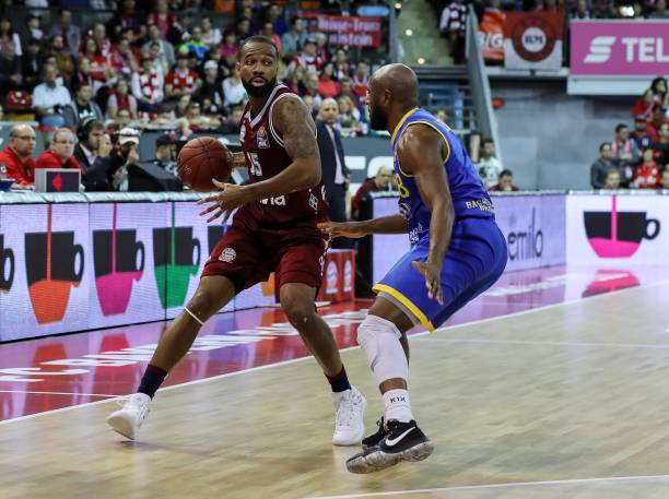 也是对赛事 也是对赛事